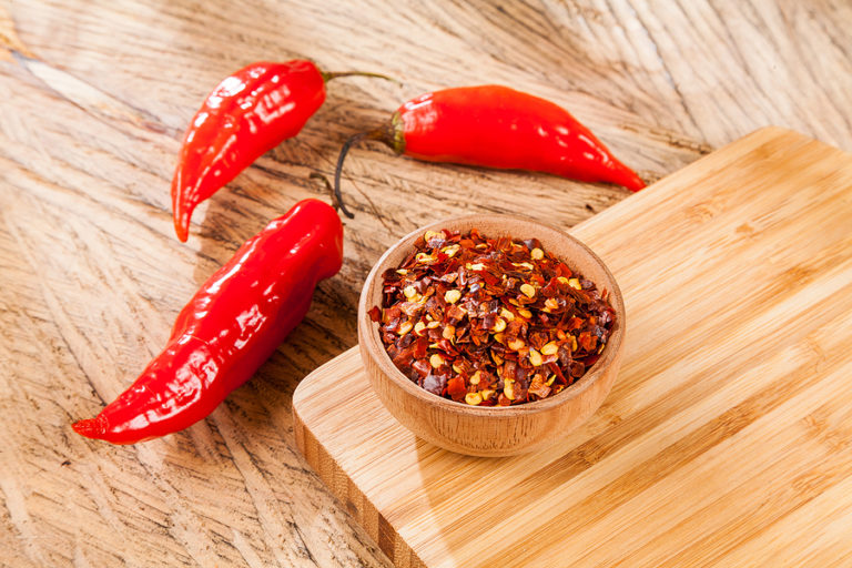 5 Key Health Benefits of Cayenne Pepper! Dan Hammer Health LTD